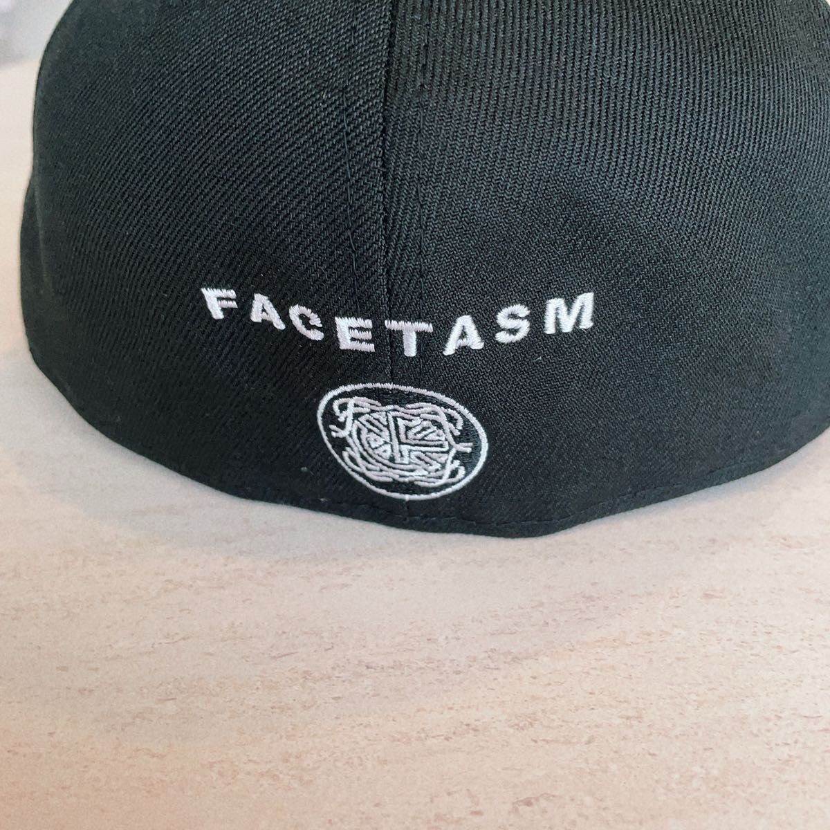 最終値下げ NEW ERA コラボ 59FIFTY FACETASM FW23ブラックシャークテイルアンダーバイザー 