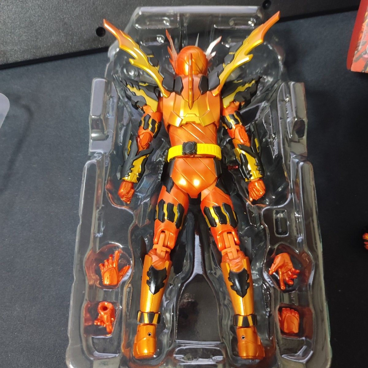 S H Figuarts 仮面ライダークローズマグマ 仮面ライダービルド S H Figuarts 仮面ライダークローズマグマ 仮面ライダービルド
