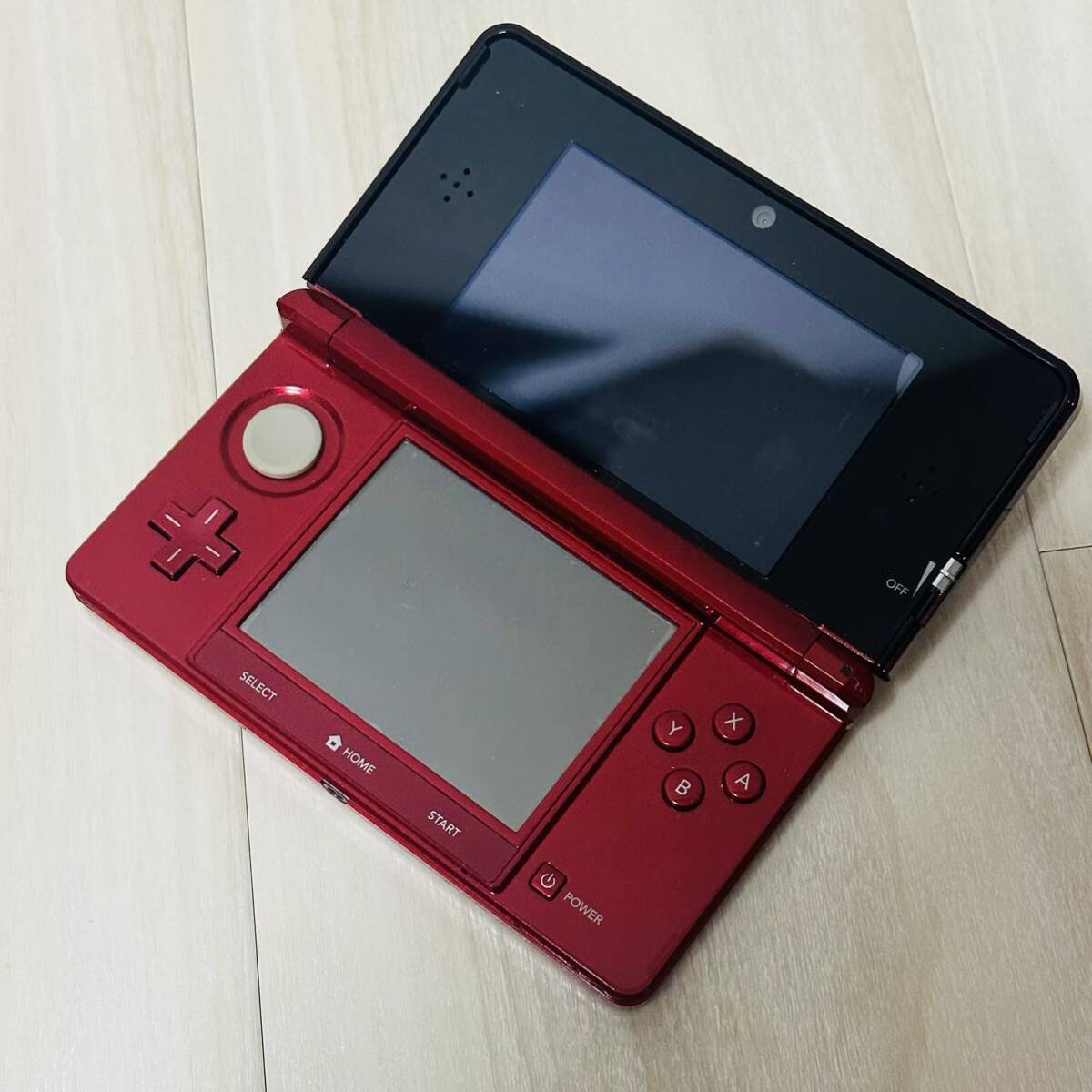ニンテンドー3DS本体（フレアレッド） ニンテンドー3DS 本体のみ 現状品 Nintendo ゲーム ゲーム機 の画像1