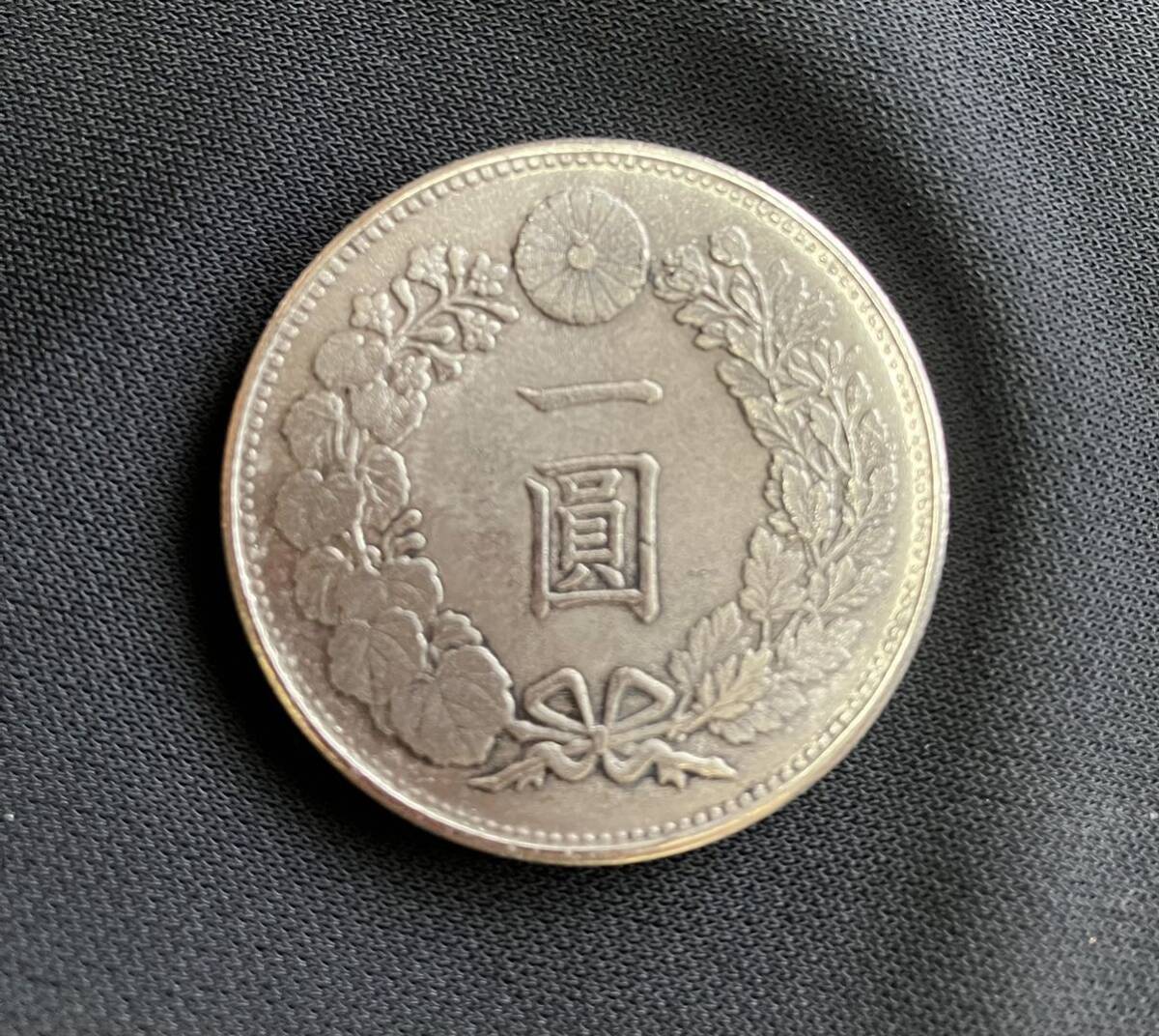 一圓銀貨 日本古銭 一円銀貨 明治28年発行_画像1
