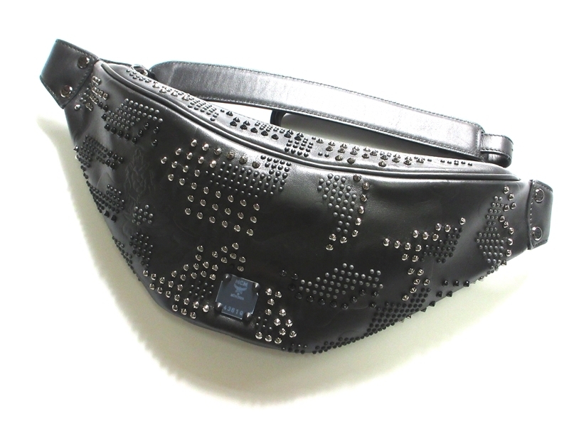 新品 MCM エムシーエム レザー スタッズ ボディバッグ ウエスト 新品 MCM エムシーエム レザー スタッズ ボディバッグ ウエスト