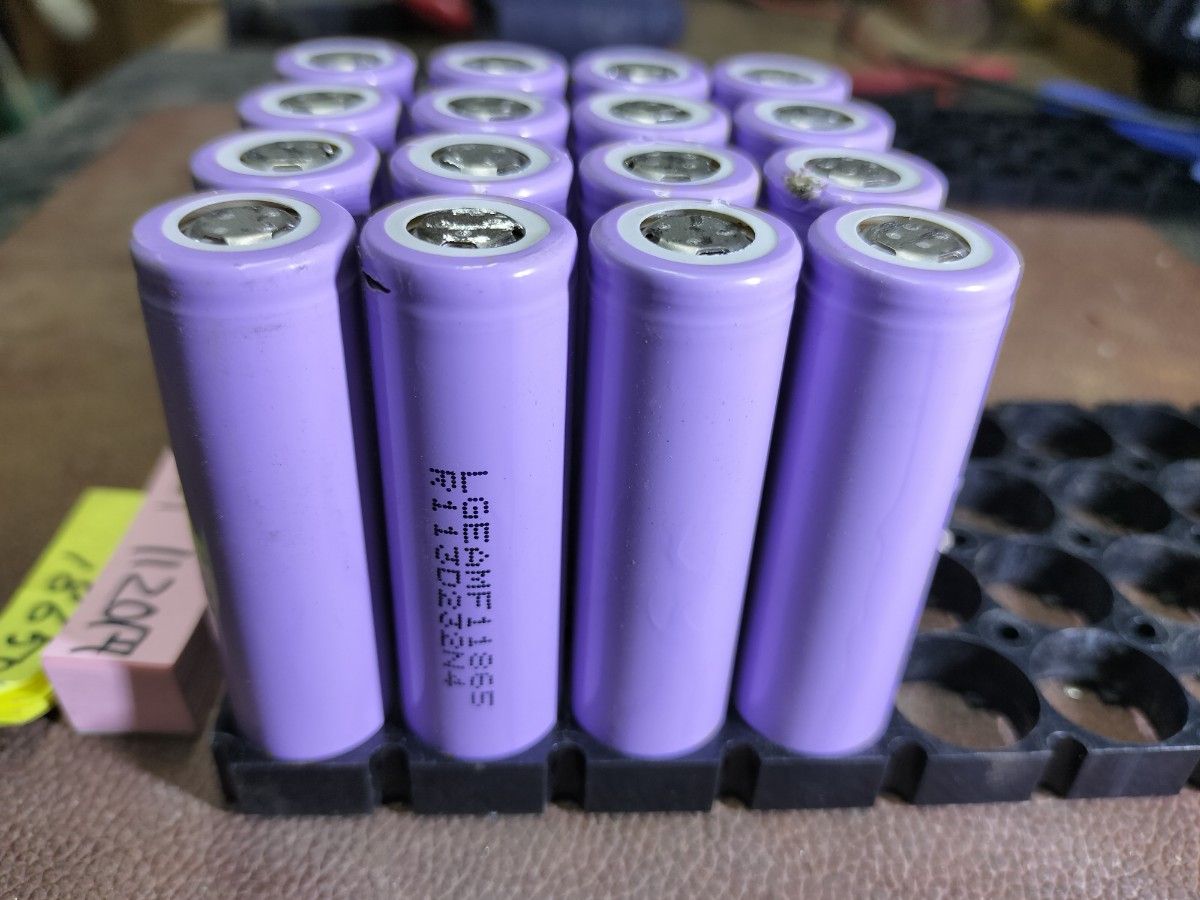F29リチウムイオン電池１８６５０