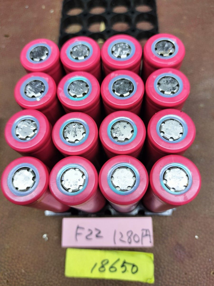 F22リチウムイオン電池１８６５０
