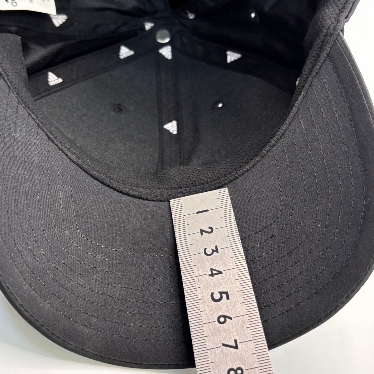 adidas  アディダス ブラック　黒　キャップ　帽子 ユニセックス