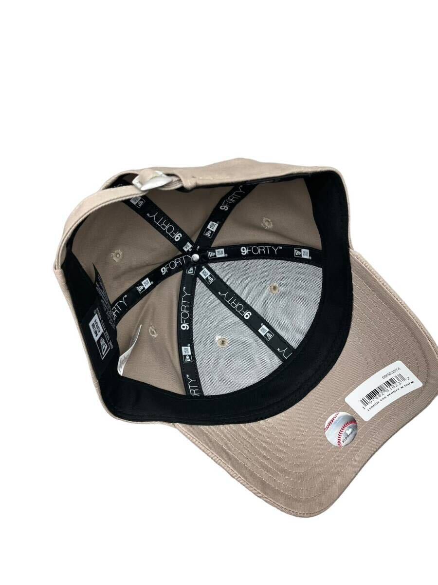 ニューエラ キャップ 帽子 9FORTY コットン素材 ヤンキース ベージュ×ベージュ ストラップ仕様 MLB NEWERA 9FORTY LEAGUE BASIC CAP 新品_画像3