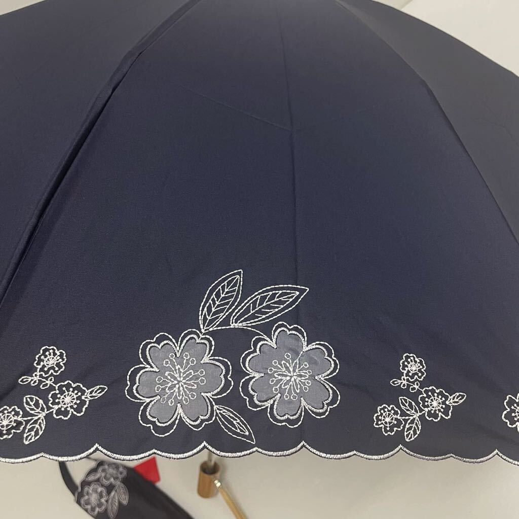 新品52028 シャルルジョルダン＊紺ネイビー 花刺繍 遮光９９％遮蔽率９９％以上遮熱 晴雨兼用折り畳み日傘雨傘 紫外線防止の画像6