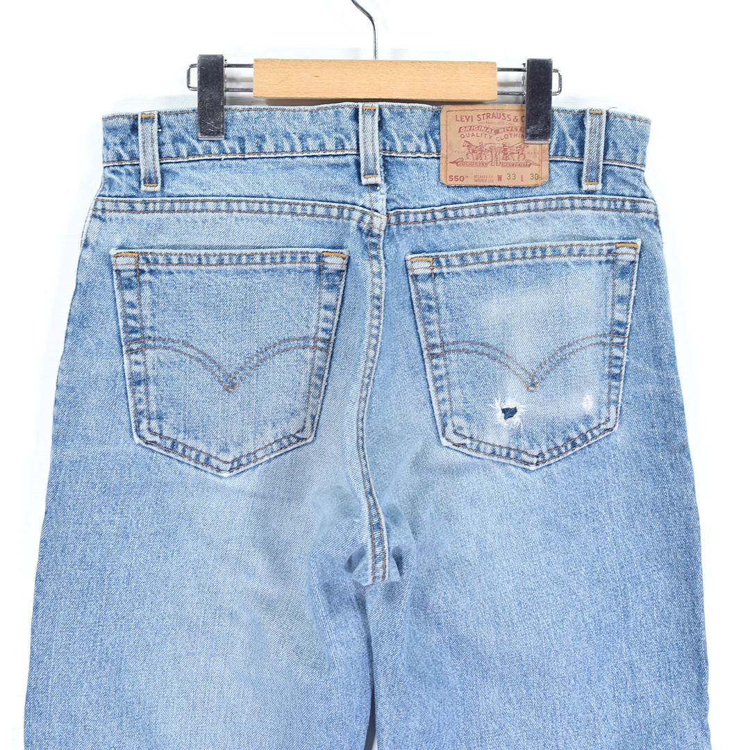 【送料無料】90s リーバイス 550 USA製 デニムパンツ ヒゲ 94年製 リラックスフィット ジーンズ Levis W32相当 古着 @EA0254