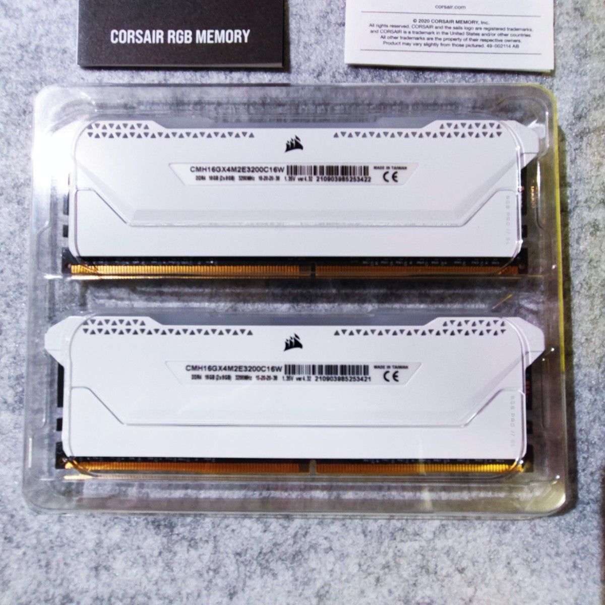 CORSAIR DDR4メモリー VENGEANCE RGB PRO SL 2×8GB