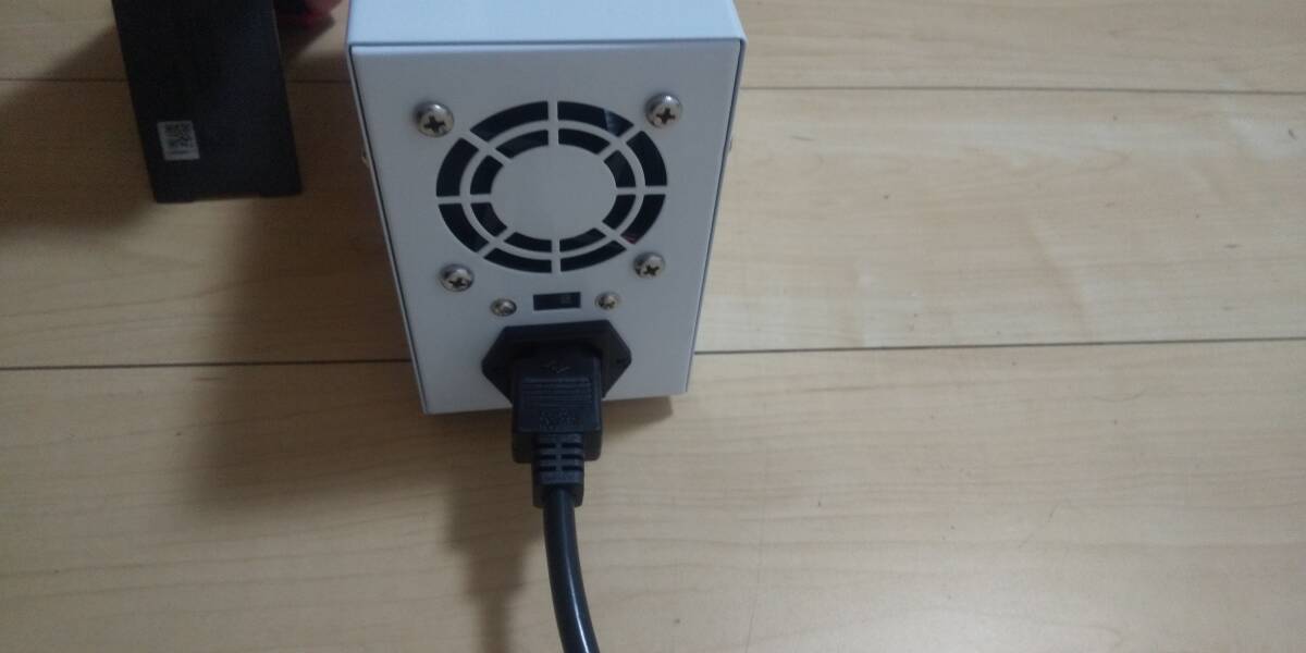 2 中古 送料無料小型直流安定化電源 0-30V 0-5A 可変デジタル表示 スイッチング電源 AC/DC コンバーター 電圧/電流出力調整可能の画像6