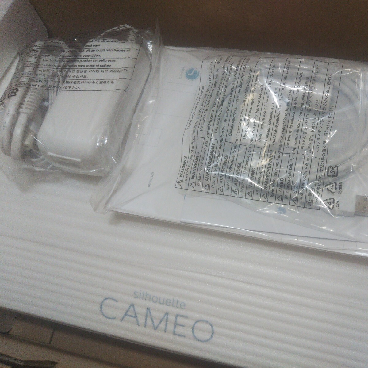 [未使用品] Silhouette CAMEO 3 シルエットカメオ3 カッティングマシン_画像2