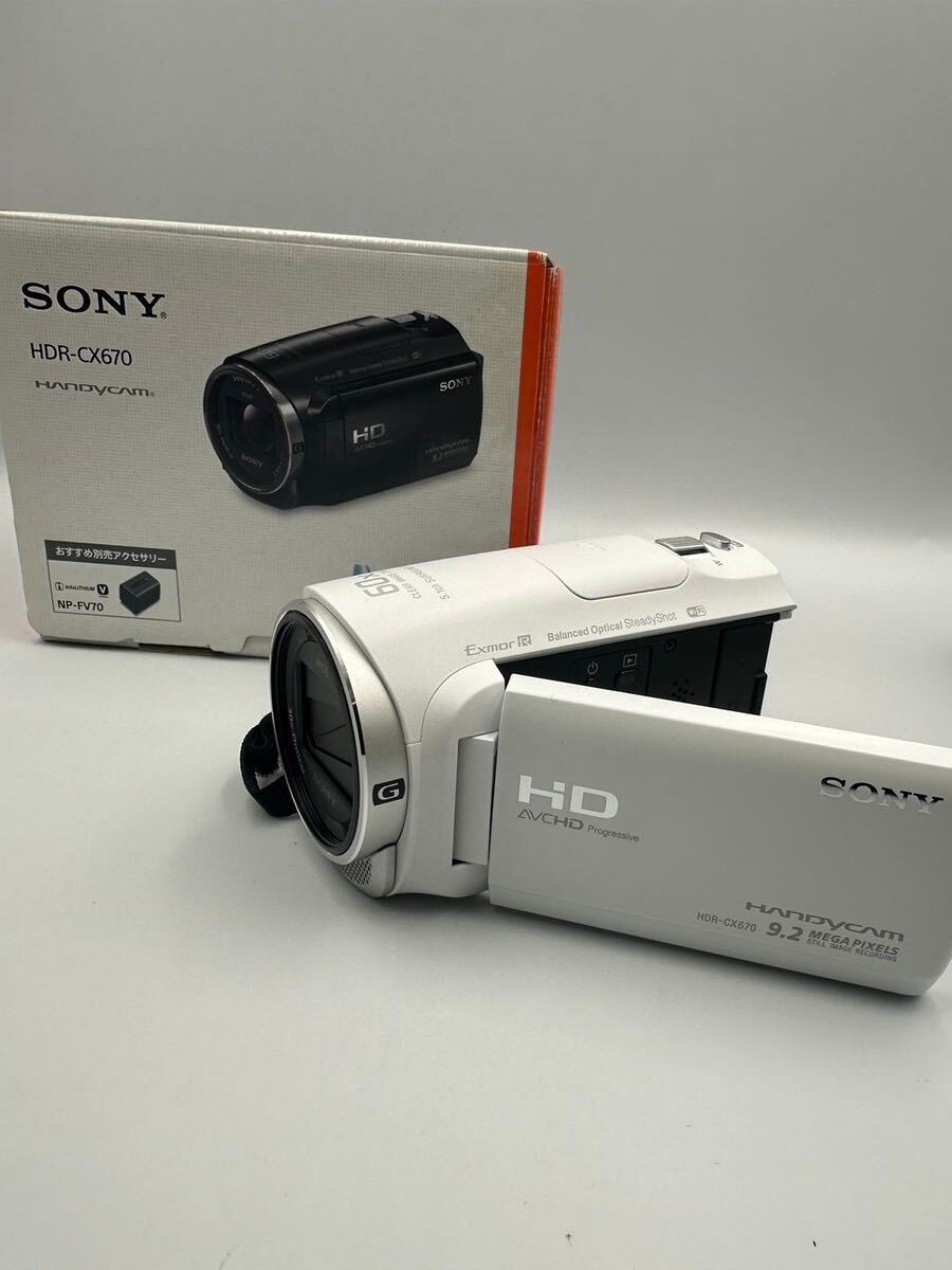 【美品】ビデオカメラ ハンディカム デジタルビデオカメラ SONY ソニー HDR-CX670 Sony Lens G 30× Optical f=1.8/1.9-57_画像1
