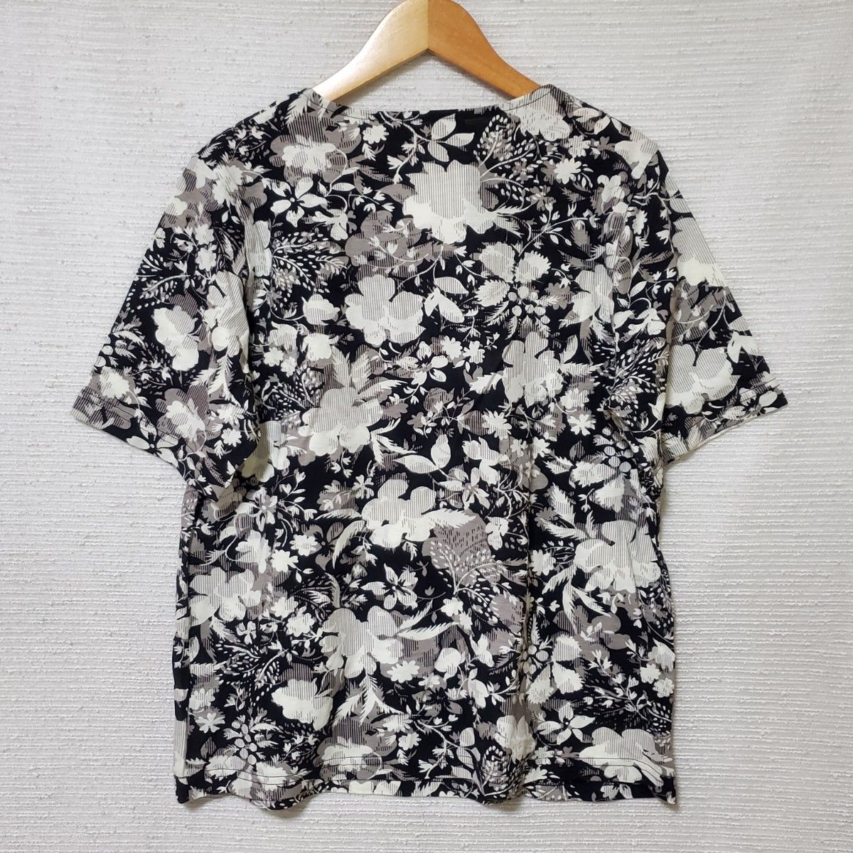 curriere 半袖 Tシャツ カットソー 新品 レディース Lサイズ 日本製 フラワー 花柄 ブラック 黒 総柄 半袖Tシャツ