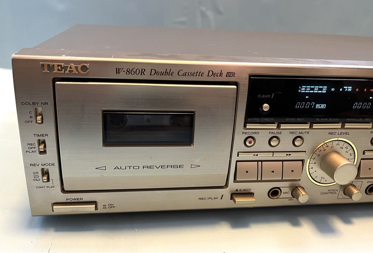 【録音・再生・ダビングOK！！】　ダブルカセットデッキ　TEAC　ティアック　W-860R　ゴールド