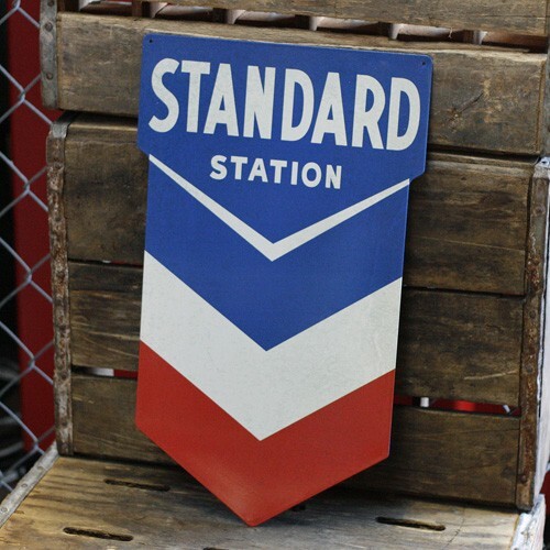 コレクティブルメタルサイン ＜CHEVRON STANDARD STATION SIGN シェブロン スタンダードステーションサイ_画像2