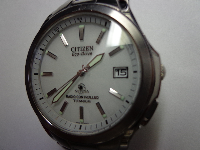 CITIZEN　電波ソーラーメンズ腕時計　ECO-DRIVE　ATTESA　H410-T003788 W.R.10BAR　正常稼働品　シルバー色　腕周り約１８cm　ケース付き_画像1