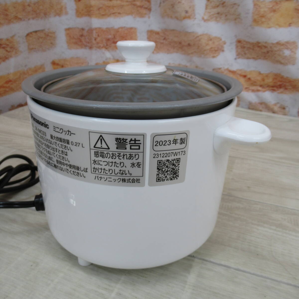 4121PC24【中古品】パナソニック 炊飯器 1.5合 1人用炊飯器 自動調理鍋 ミニクッカー ホワイト SR-MC03-W