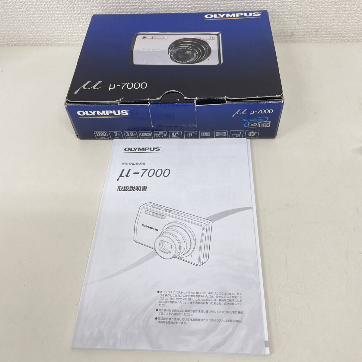 未使用品 オリンパス Olympus μ-7000 箱 取説 バッテリー 充電器付き コンパクトデジタルカメラ シルバー の画像10