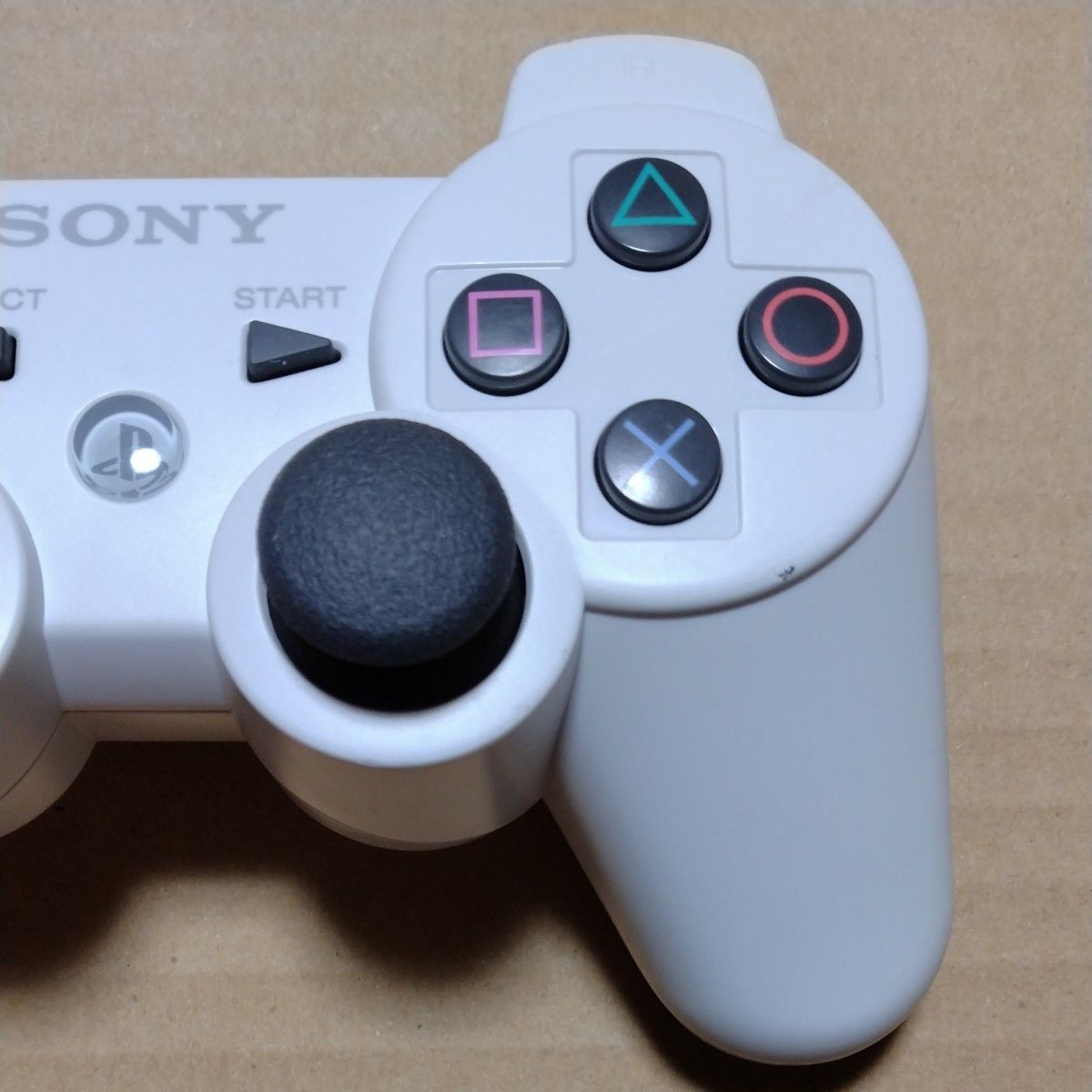 ② 【PS3】 ワイヤレスコントローラ　DUALSHOCK3　Vita TV edition White CECH-ZC2JVT