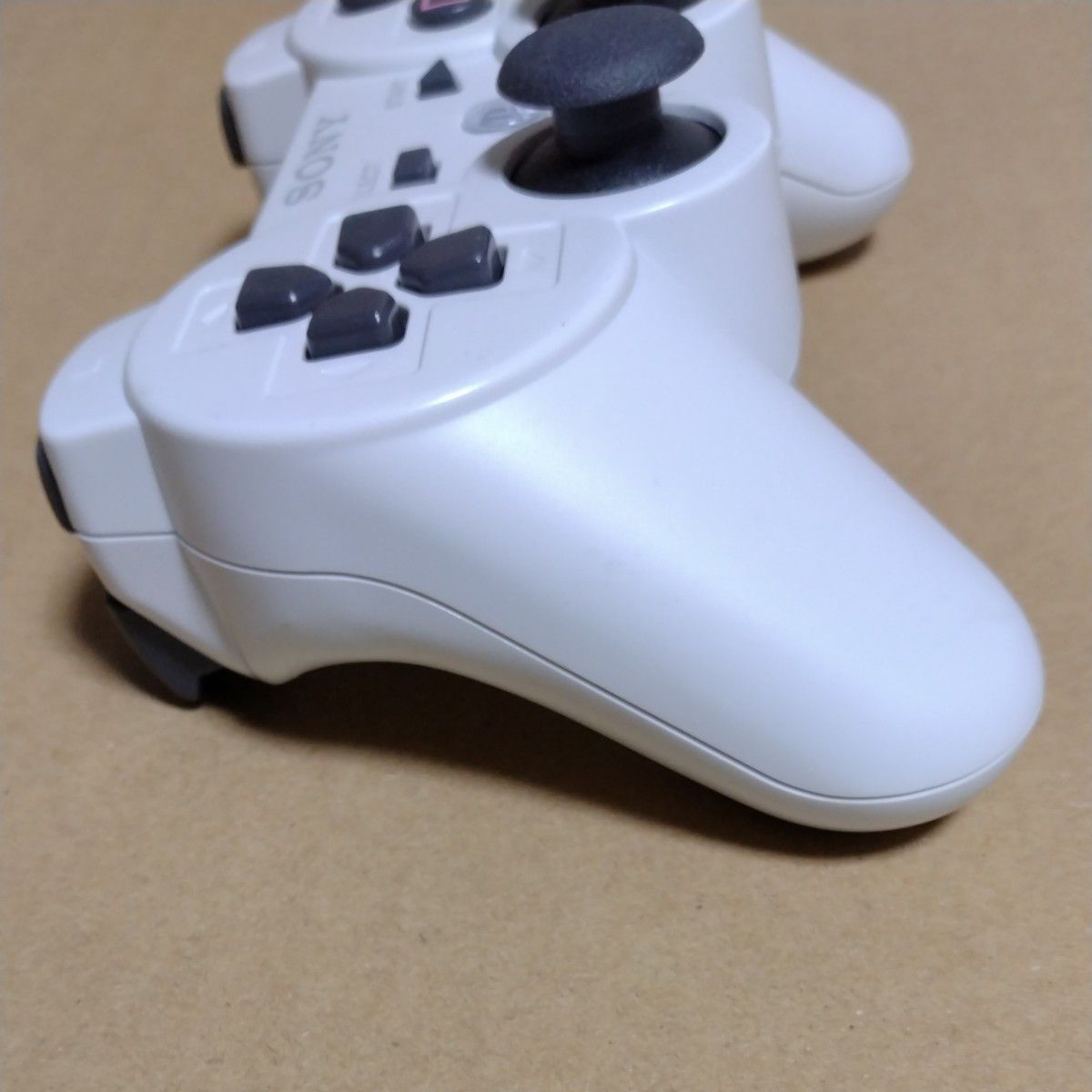 ② 【PS3】 ワイヤレスコントローラ　DUALSHOCK3　Vita TV edition White CECH-ZC2JVT