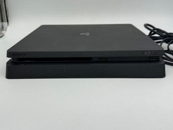 【24931】 PlayStation4　プレステ4 CUH-2100A 本体のみ コントローラーはありません 映像出力確認済み 梱包80サイズ_画像2