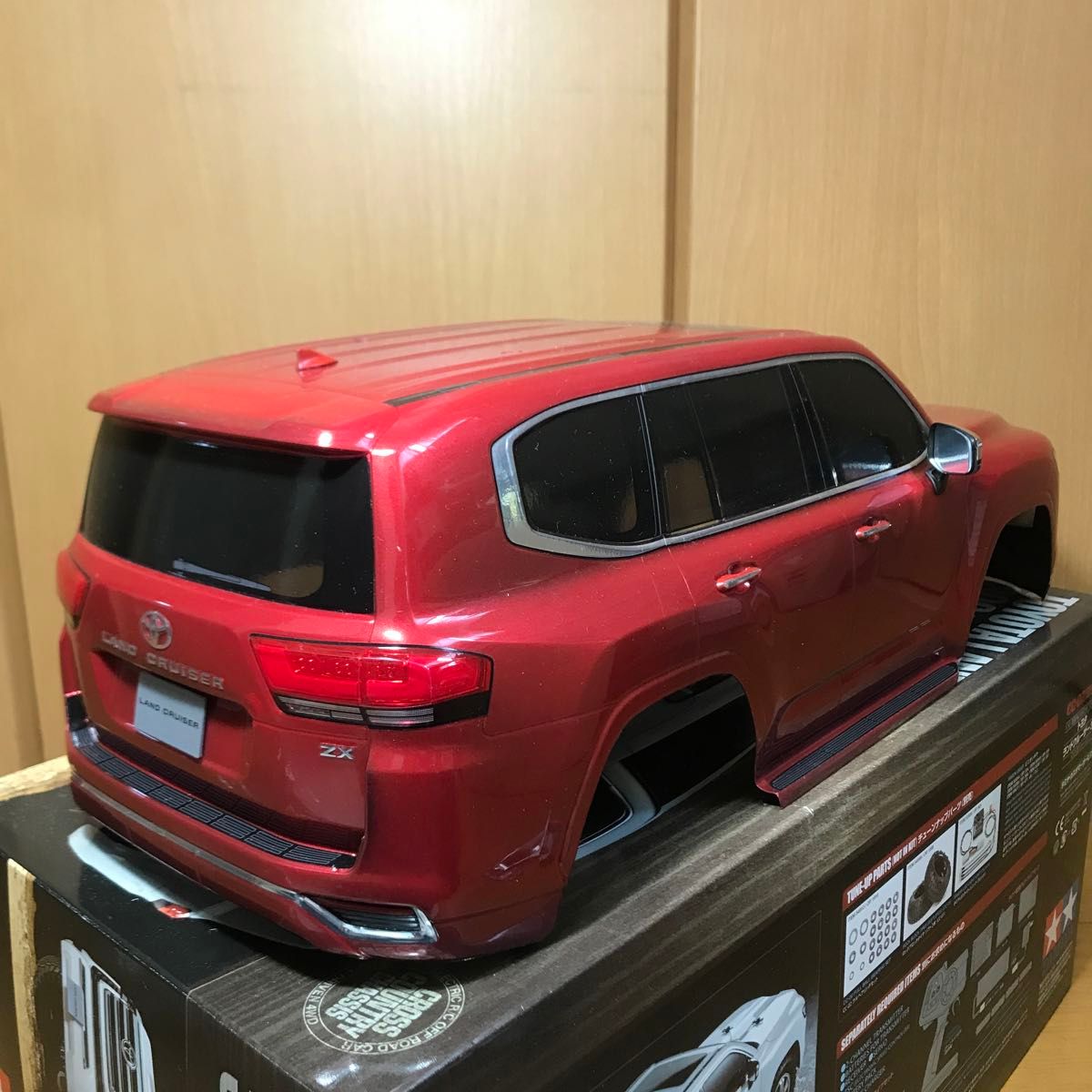 タミヤ CC-02用ボディ トヨタ ランドクルーザー300 塗装済未走行 タミヤ CC-02用ボディ トヨタ ランドクルーザー300 塗装済未走行