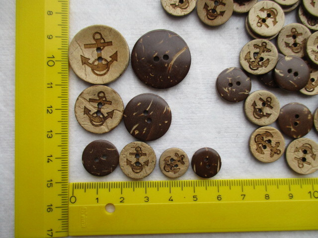 575*. stamp * coconut button * diameter 12~25 millimeter *4 Size- total 119 piece 