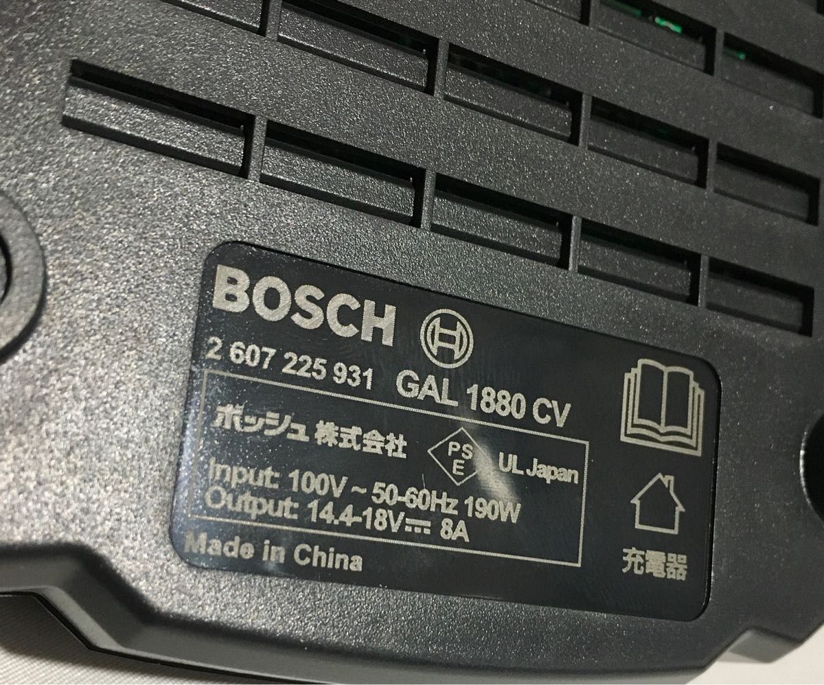 ボッシュ　bosch 8A 急速充電器 GAL1880CV