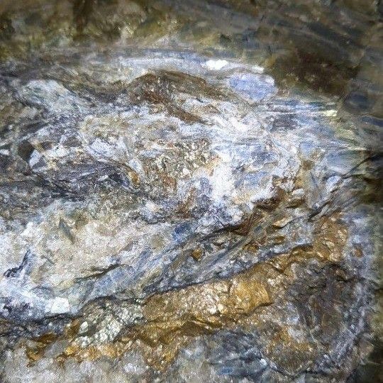 天然石　超特大　カイヤナイト　クォーツ　パイライト原石