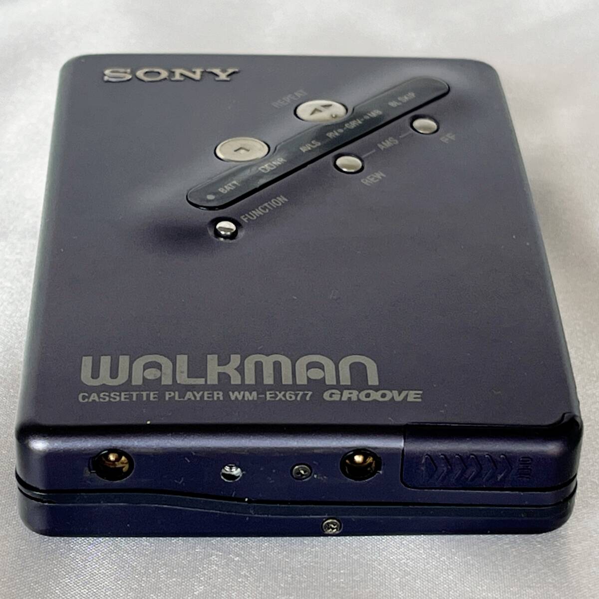 【ジャンク品】SONY WM-EX677 ネイビー　カセット プレーヤー ウォークマン　ソニー CASSETTE WALKMAN_画像1