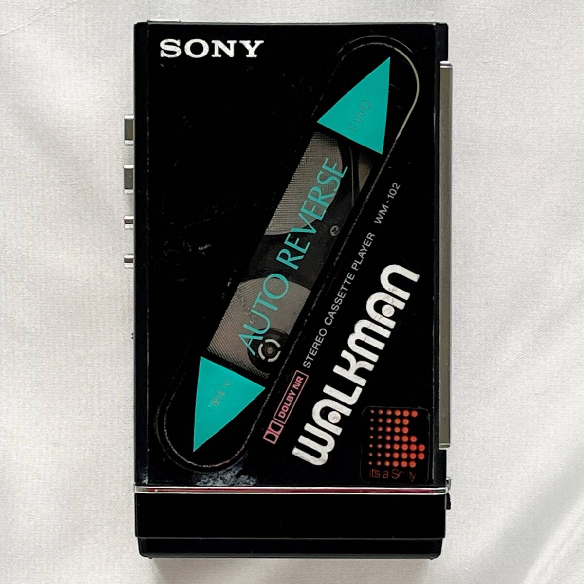 [ утиль ]SONY WM-102 батарейка box имеется кассетная магнитола Walkman Sony CASSETTE WALKMAN