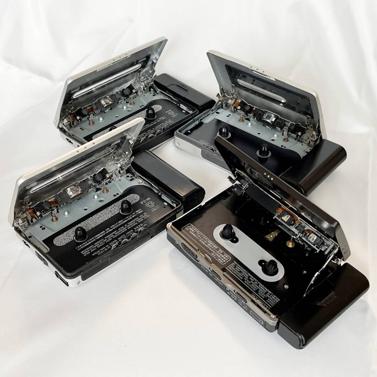 [ junk ]SONY Walkman 4 pcs summarize WM-EX677 WM-EX600 WM-EX651 WM-EX909 cassette Walkman 