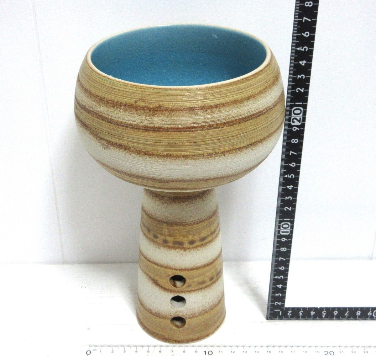 【花瓶／花器】陶器製フラワーベース　ベージュ×アイボリー×内側青　横ストライプ　こけし型