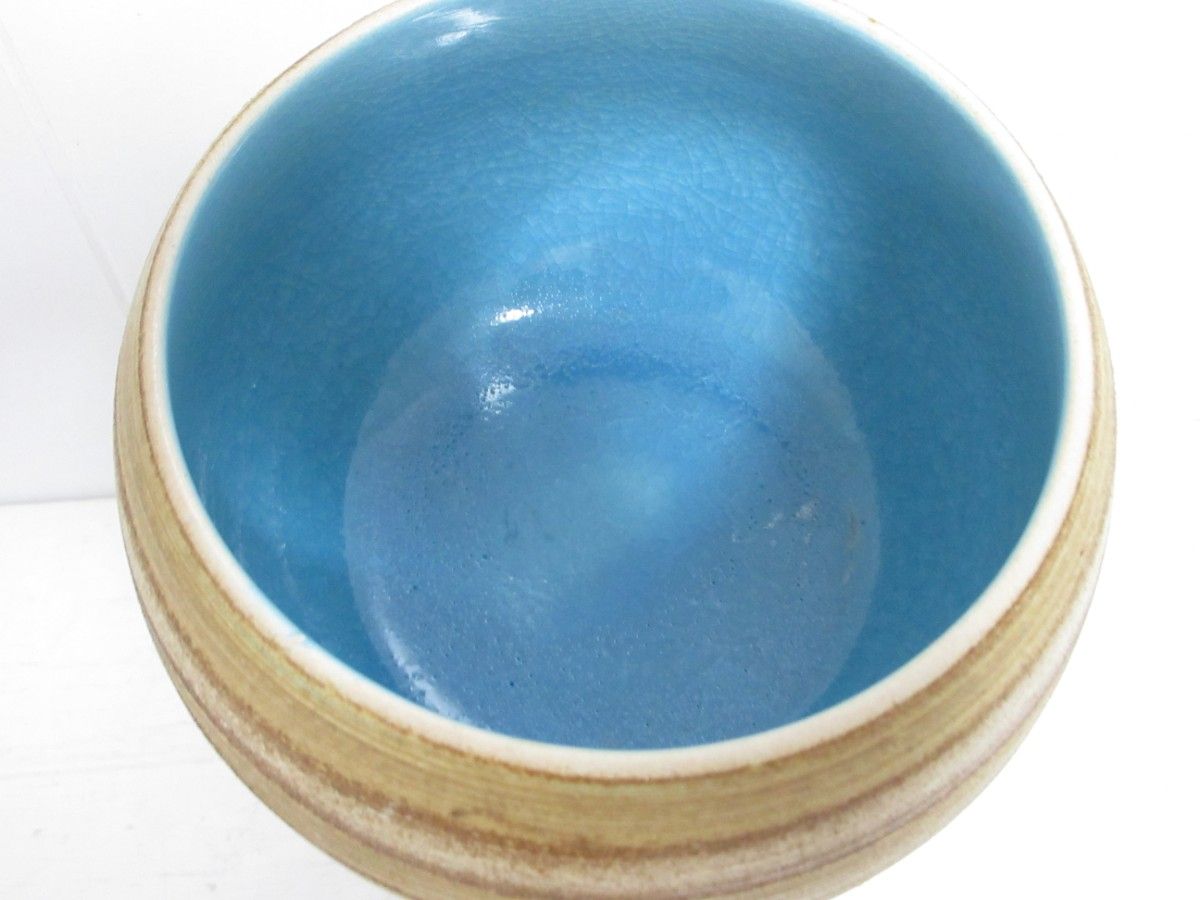 【花瓶／花器】陶器製フラワーベース　ベージュ×アイボリー×内側青　横ストライプ　こけし型
