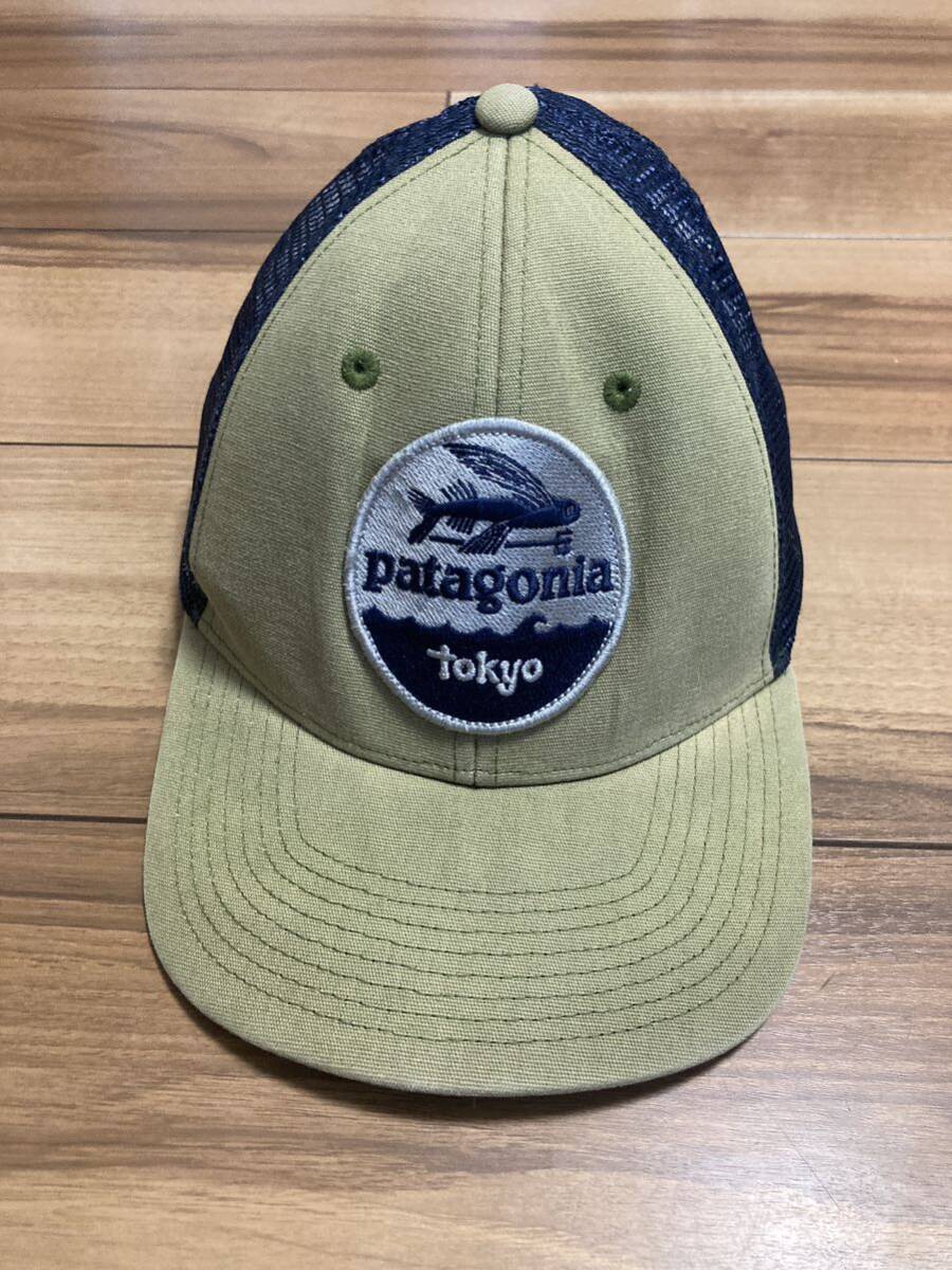 patagonia パタゴニア p6 トラッカーハット　メッシュキャップ　フライングフィッシュ　カーキ　レアカラー　フリーサイズ　_画像1