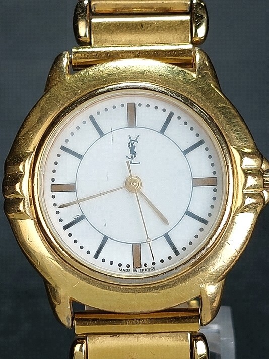 YVES SAINT LAURENT イヴサンローラン アナログ クォーツ 腕時計 3針 ホワイト文字盤 ゴールド メタルベルト ステンレス 新品電池交換済み_画像1