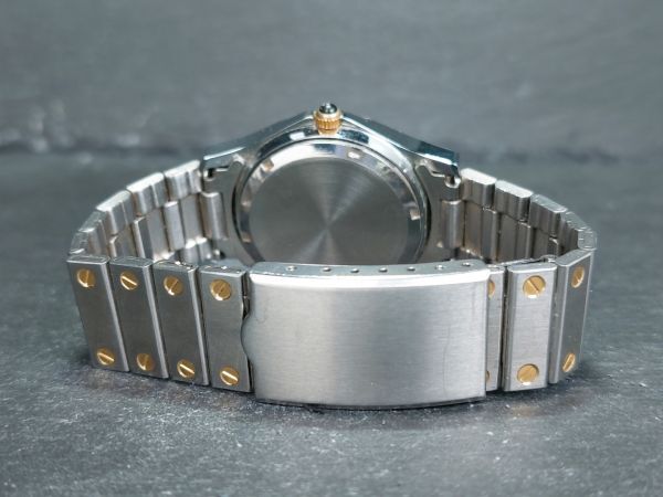 美品 TREND TIME トレンドタイム アナログ QUARTZ クォーツ ヴィンテージ 腕時計 ホワイト文字盤 ２針 メタルベルト ステンレススチール_画像6