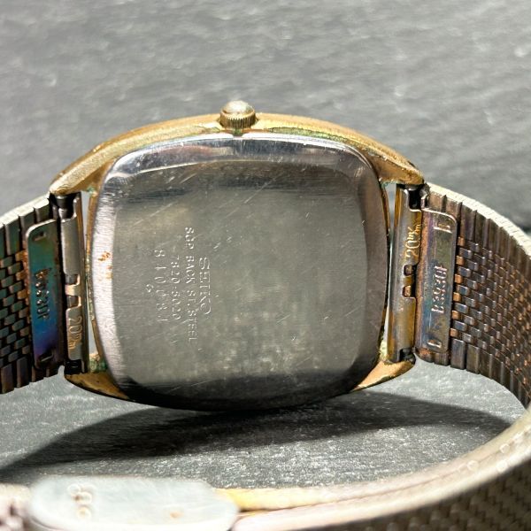 1970年代製 SEIKO セイコー QUARTZ クオーツ 7820-5020 腕時計 クオーツ アナログ ゴールド 諏訪精工舎 メンズ ステンレス 新品電池交換済_画像8