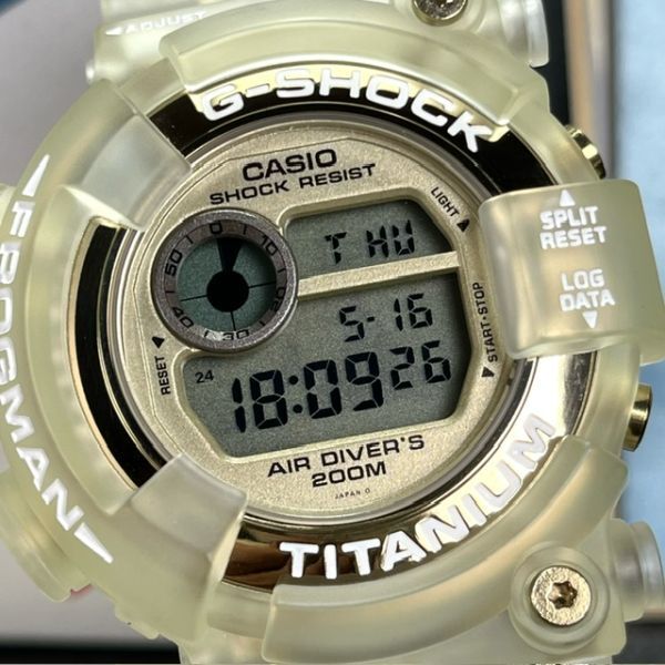 新品 CASIO G-SHOCK カシオ ジーショック FROGMAN フロッグマン DW-8201WC-9T クォーツ 腕時計 2チタン WCCS マンタモデル デジタル_画像1