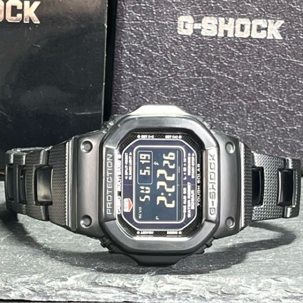 美品 CASIO G-SHOCK カシオ ジーショック GW-M5610BC-1JF ソーラー電波 腕時計 アナログ デジタル ブラック マルチバンド6 メンズ_画像4