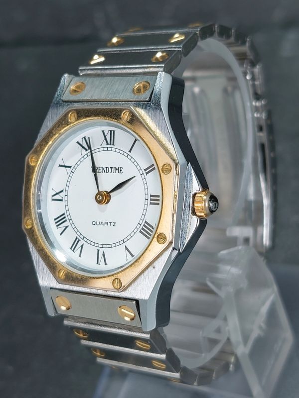 美品 TREND TIME トレンドタイム アナログ QUARTZ クォーツ ヴィンテージ 腕時計 ホワイト文字盤 ２針 メタルベルト ステンレススチール_画像3