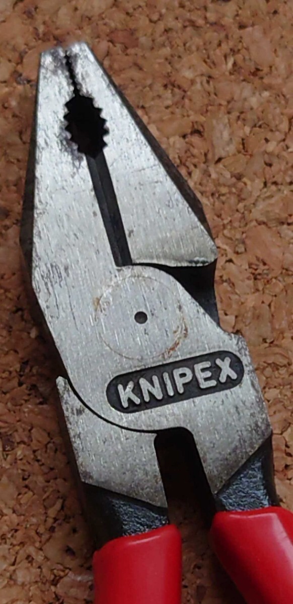 KNIPEX 02 01 180 強力コンビネーションプライヤー ドイツ製 強力型ペンチ カッター付き ※使用感多い クニペックスの画像3