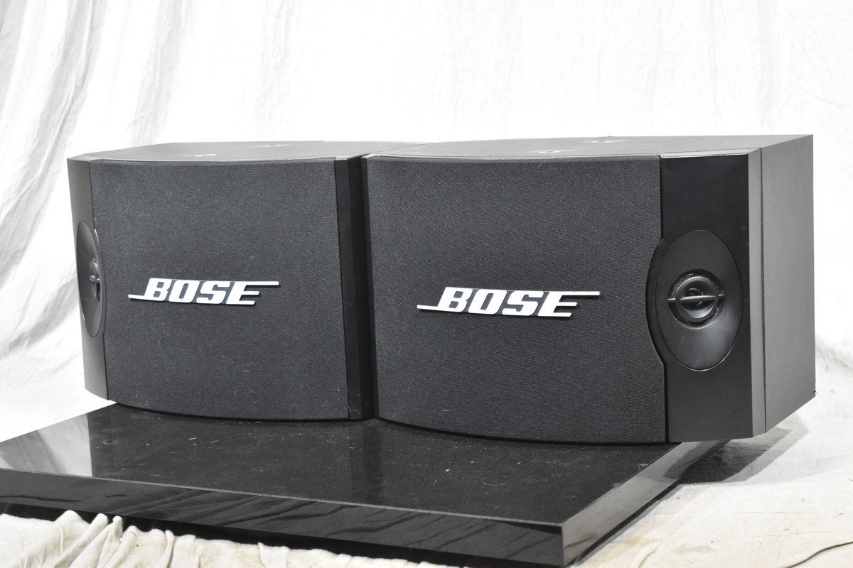 BOSE 301V ボーズ スピーカーペアの画像1