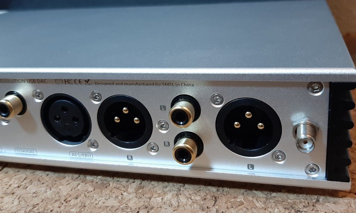 極美】SMSL D400EX ハイエンドD/Aコンバーター DAC 正常動作 極美】SMSL D400EX ハイエンドD/Aコンバーター DAC 正常動作