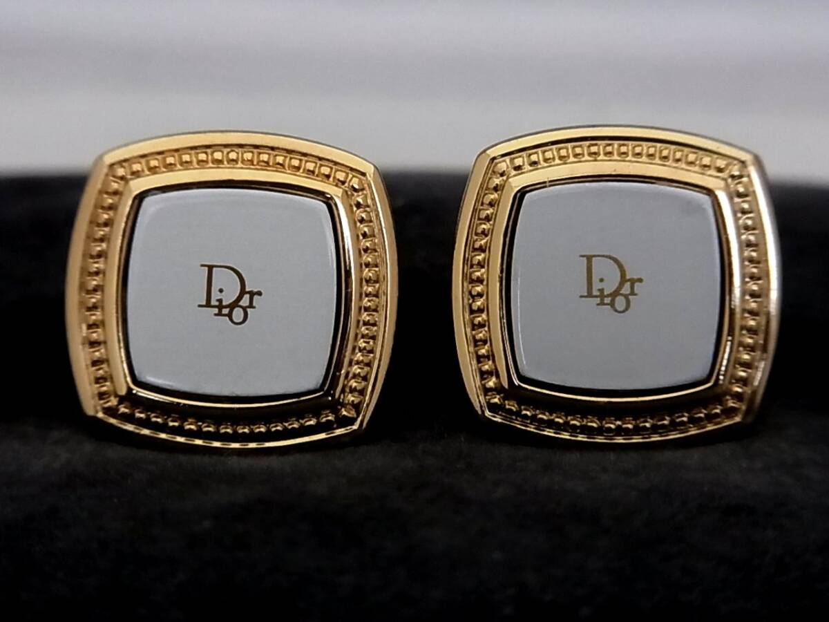 # new goods N#N0671 [Dior] Dior [ Gold * silver ] cuffs!