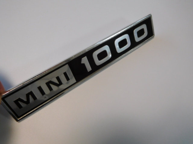 希少レア☆彡中古・MINI1000・ミニクーパー・ローバー？イノチェーン・金属製・エンブレムバッジ当時物レトロカー旧車・街道レーサー_上部からです。