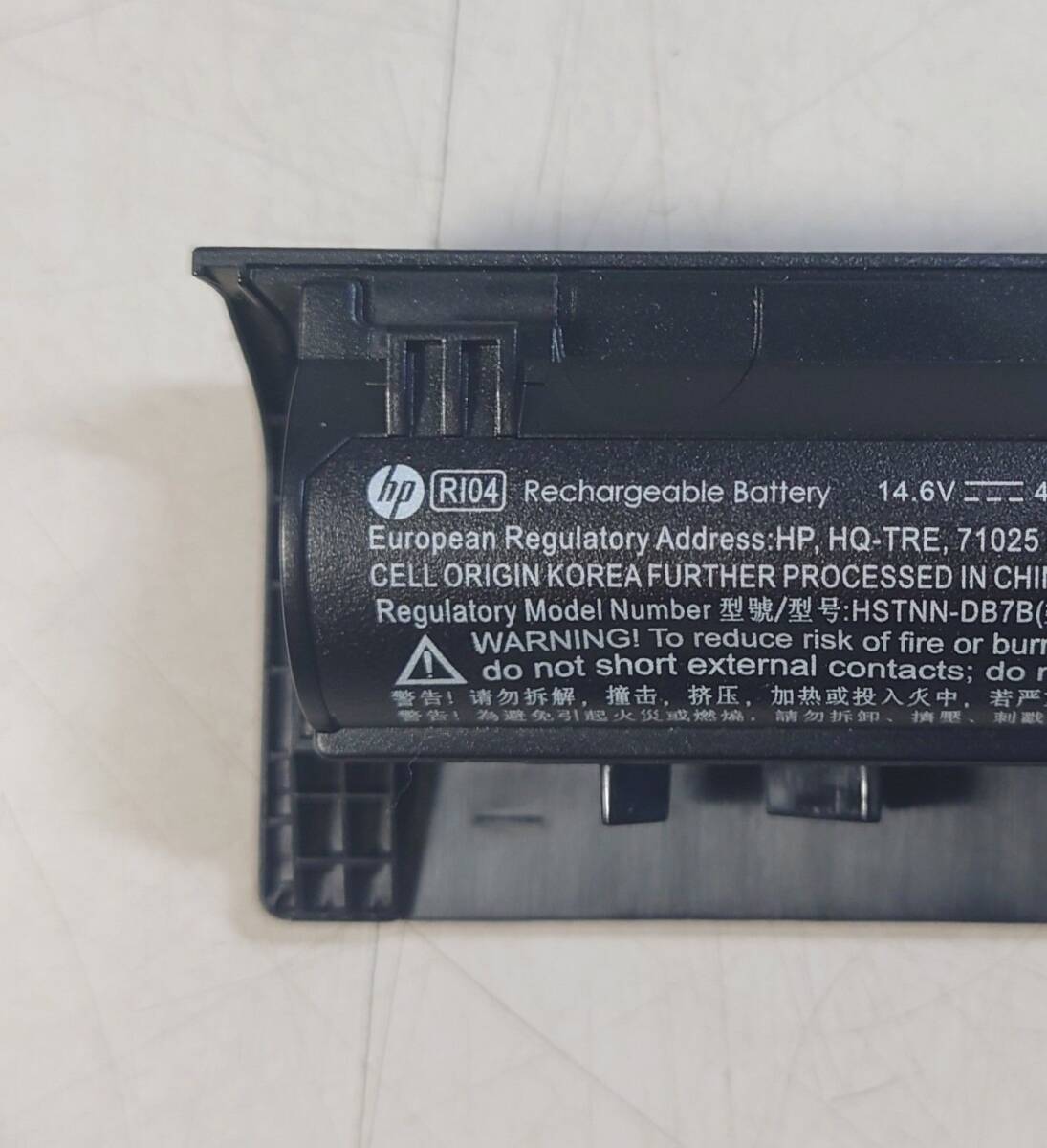 KN4830 【ジャンク品】hp ノートパソコン用バッテリー RI04 【国内発送】_画像2