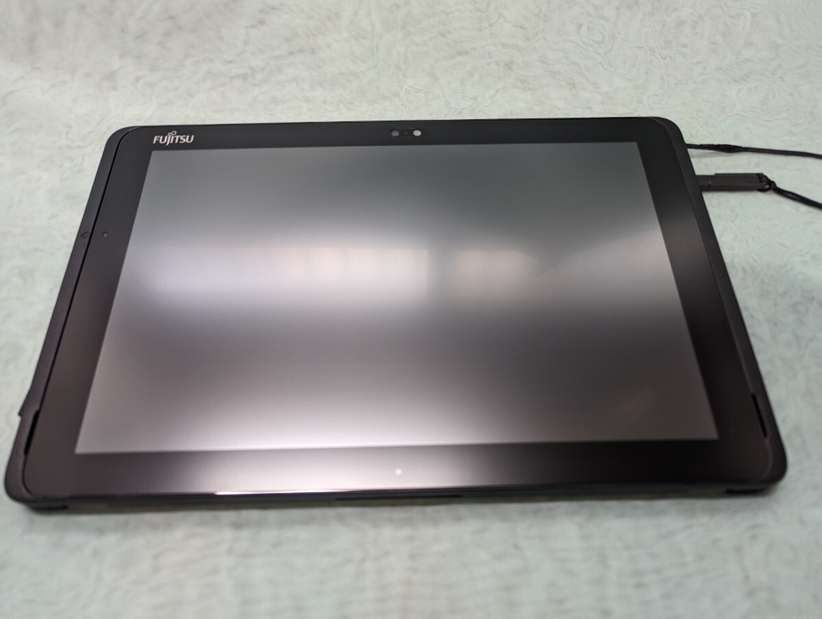 Fujitsu планшет -ARROWS Tab Q508/SE (SSD128GB)/ клавиатура есть 