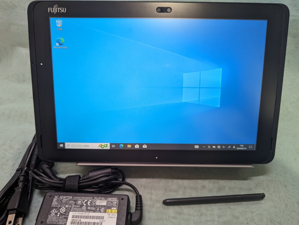 Fujitsu タブレット ARROWS Tab Q508/SB (Win 10) 64GB_画像1