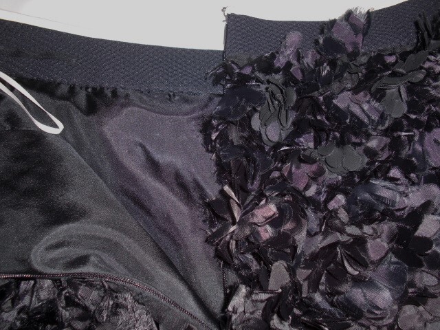 SALE! 参考上代323000円・マルニ MARNI  レディース 黒デザインスカート・サイズ38・未使用ですの画像4