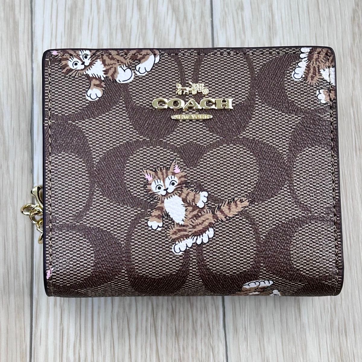 新品未使用 コーチ ダンシングキトゥン 財布 coach|Yahoo 新品未使用 コーチ ダンシングキトゥン 財布 coach|Yahoo